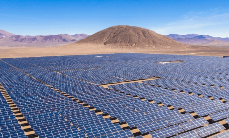 Chile lidera en energías renovables en Latinoamérica