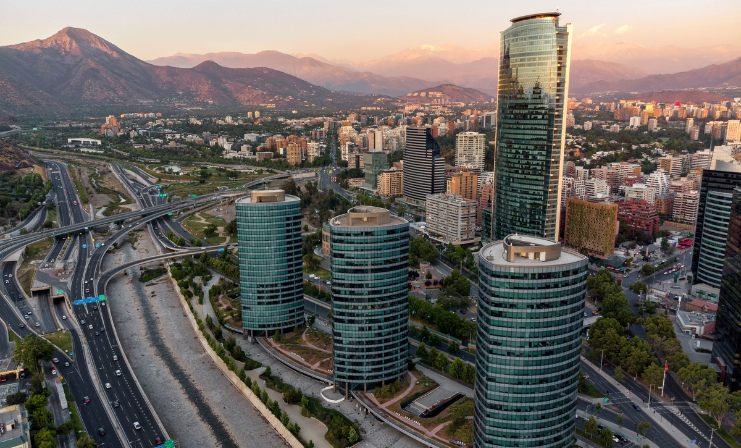 Arcadis Chile celebra 44 años liderando la transformación sostenible del país