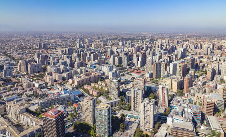 Santiago Centro enfrenta caída en precios de renta corta por sobreoferta de propiedades