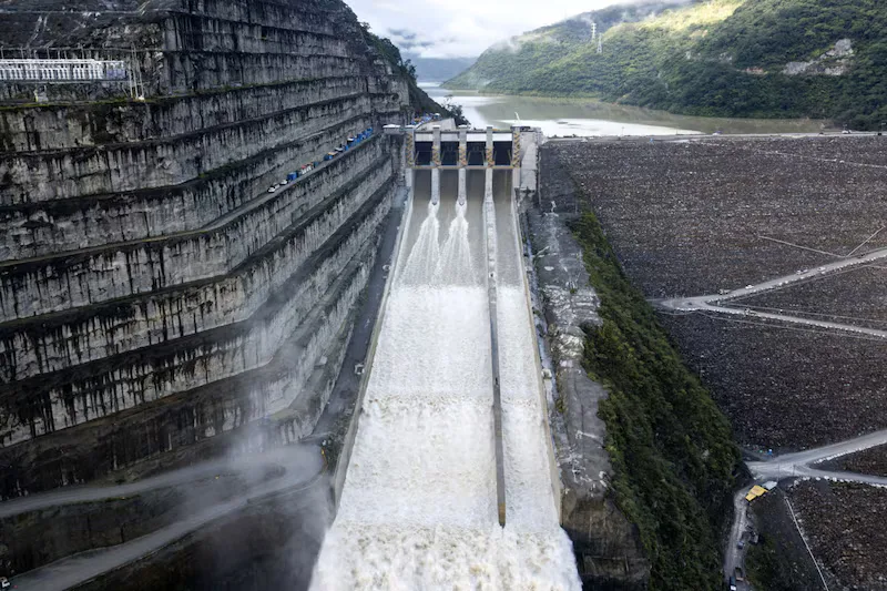 América Latina consolida una de las matrices eléctricas más limpias del mundo y abre nuevas oportunidades para la inversión