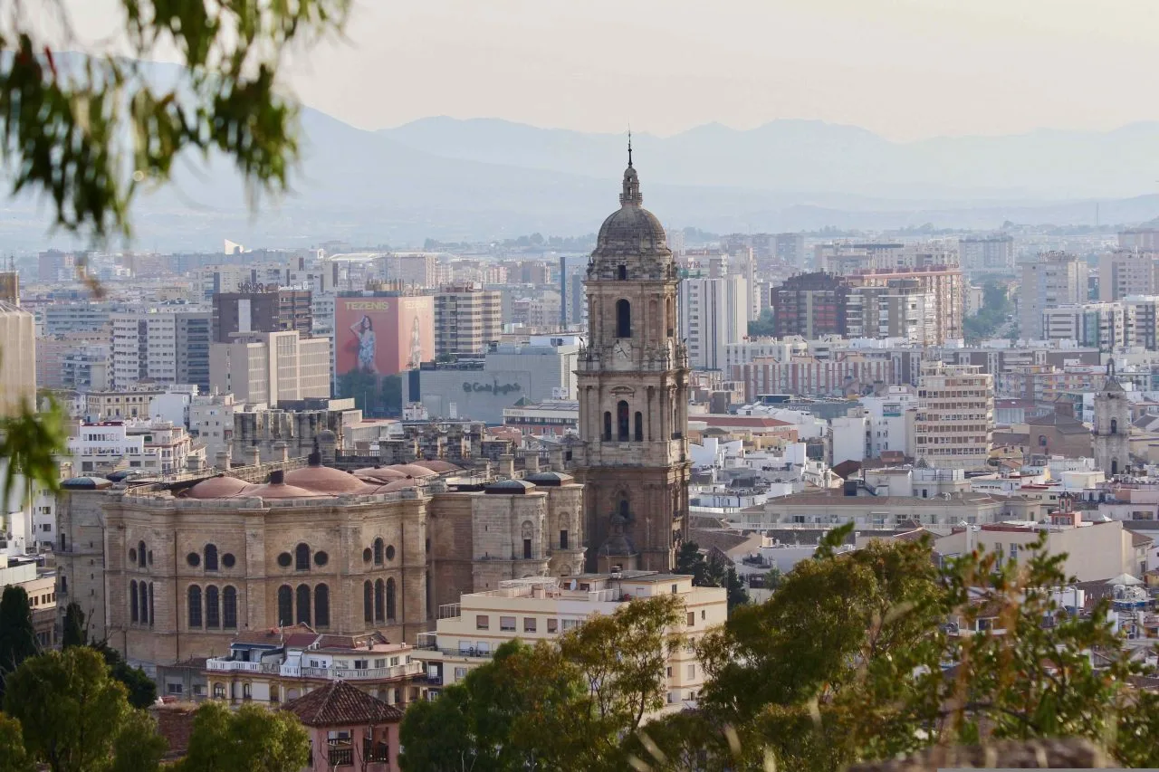 Málaga enfrenta una paradoja inmobiliaria: suben las ventas, baja la rentabilidad